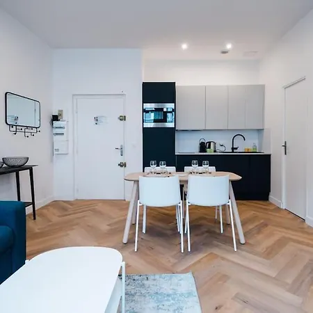 Daire In | T2 Design & Climatise - Centre