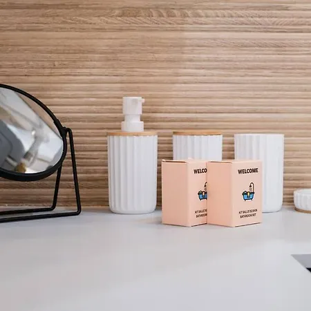 All In Lyon | T2 Design & Climatise - Centre Apartment